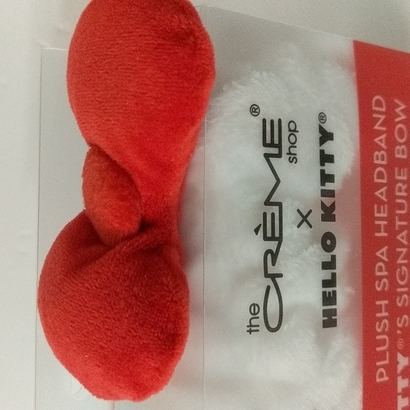 🎀 the Creme Shop Hello Kitty 🎀 Bow Plush SPA Headband Red White NEW 🎀 - Picture 2 of 5